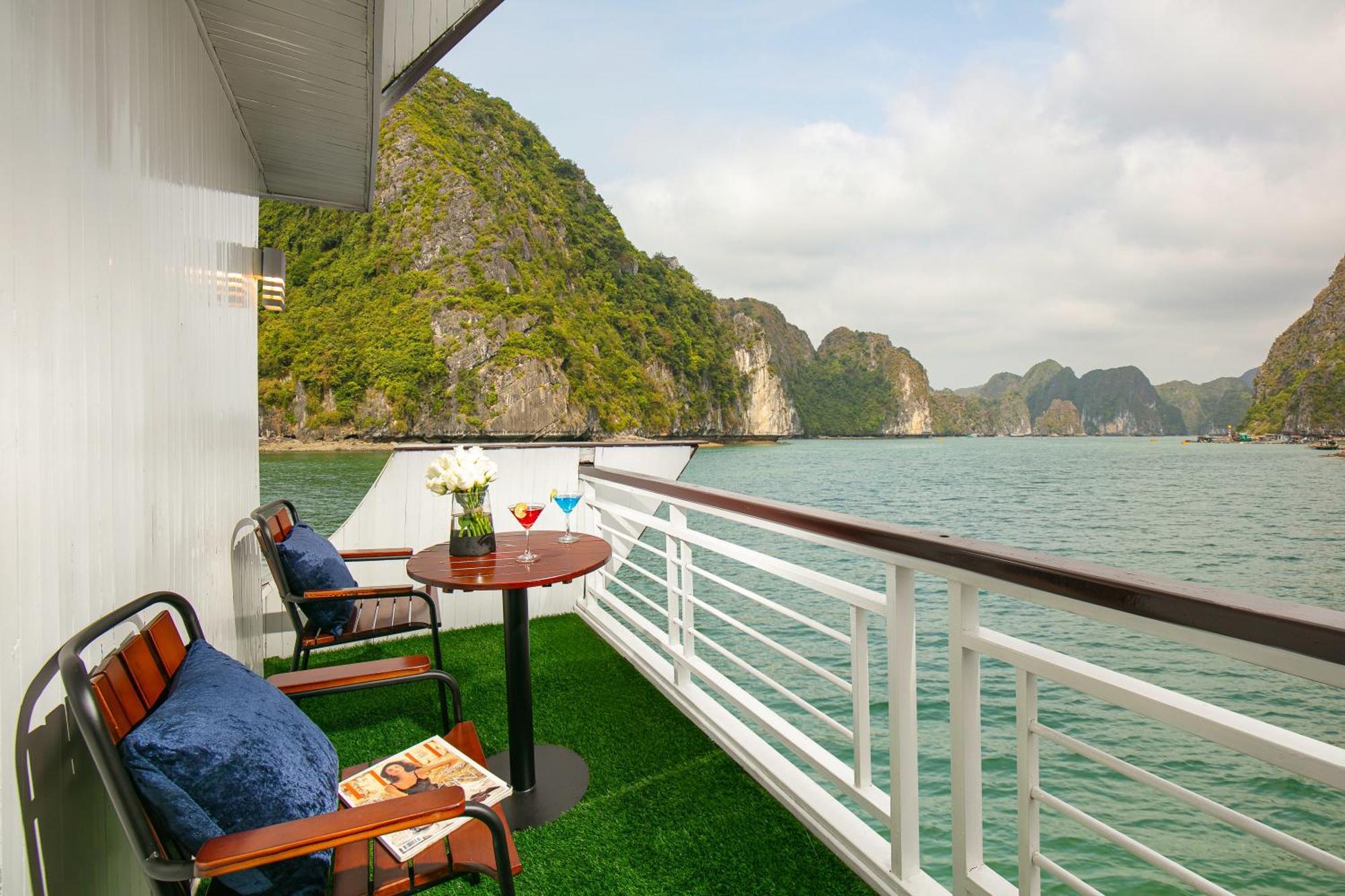 Du thuyền Fantasea Hotel Hạ Long Ngoại thất bức ảnh